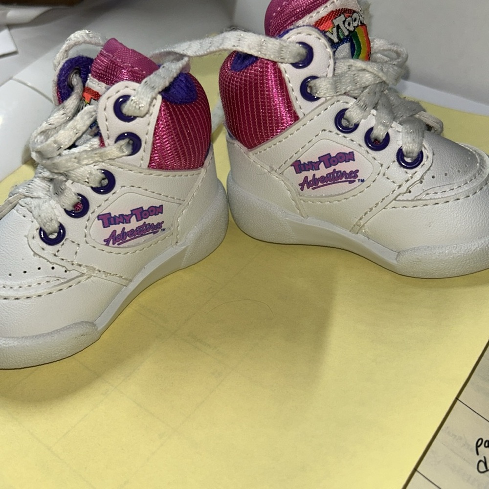 Tiny Toon Adventures baby girl sneakers size 1 EXCELLENT condition. - Picture 4 of 8